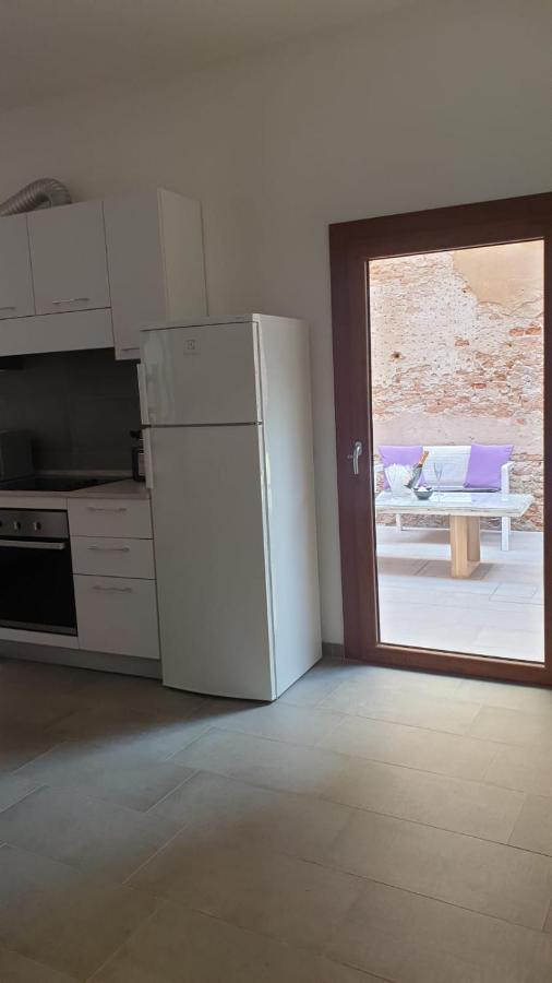 With Private Courtyard Apartamento *