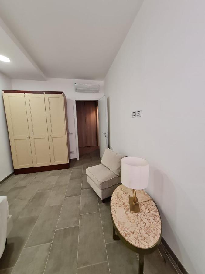 With Private Courtyard Venecia